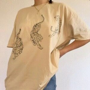 Project Social T Tiger Oversized T-Shirt Graphic Urban Outfitters Graphic Tee